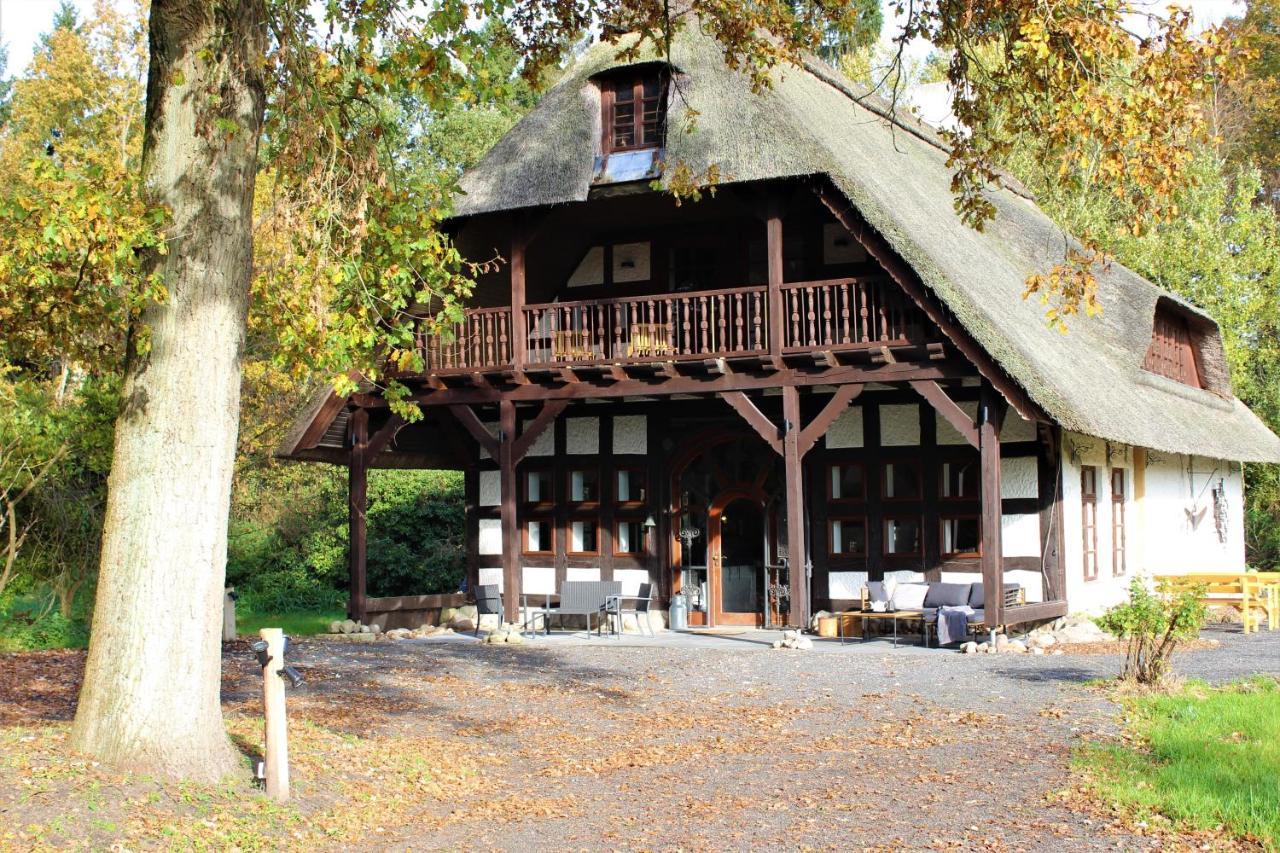 Ruhe Unter Reet-Haus Mit Sauna, Whirlpool Und Kamin Gnarrenburg Εξωτερικό φωτογραφία