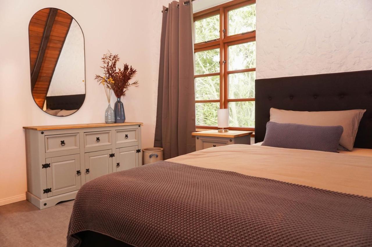 Ruhe Unter Reet-Haus Mit Sauna, Whirlpool Und Kamin Gnarrenburg Εξωτερικό φωτογραφία