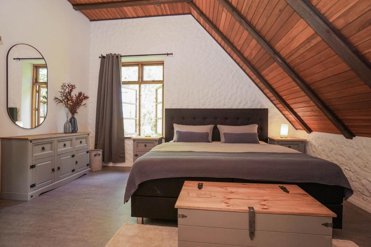 Ruhe Unter Reet-Haus Mit Sauna, Whirlpool Und Kamin Gnarrenburg Εξωτερικό φωτογραφία