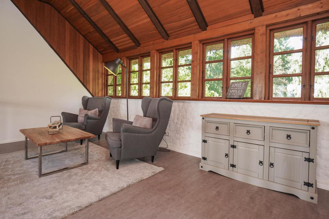 Ruhe Unter Reet-Haus Mit Sauna, Whirlpool Und Kamin Gnarrenburg Εξωτερικό φωτογραφία